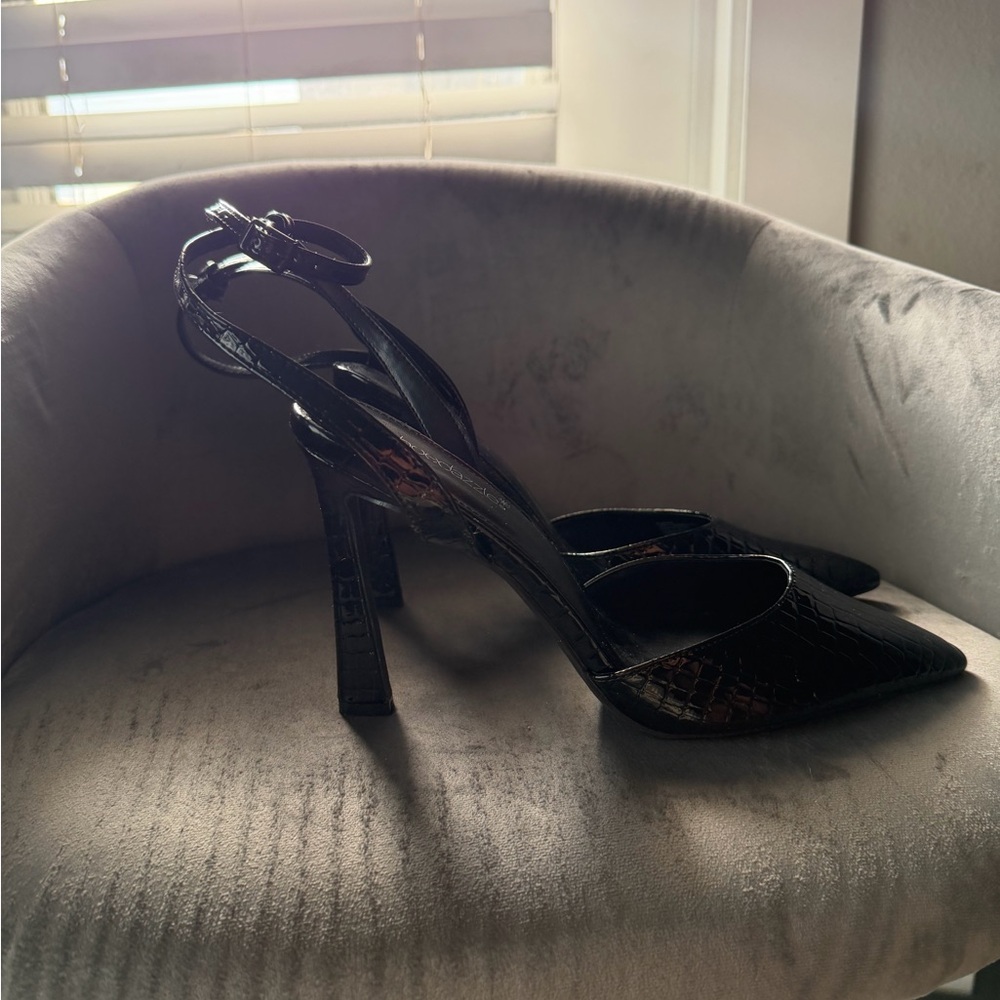 Elegant Black Strappy Heels